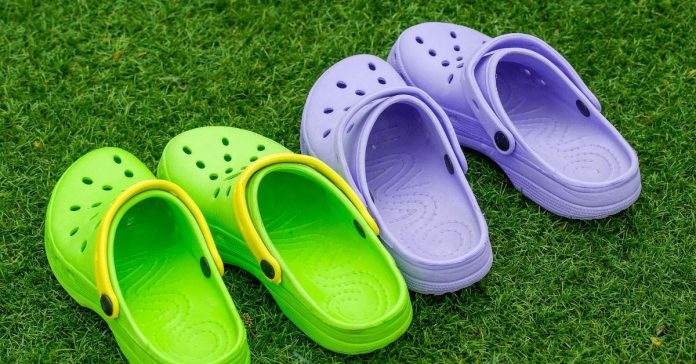 crocs-fashion-sneakers